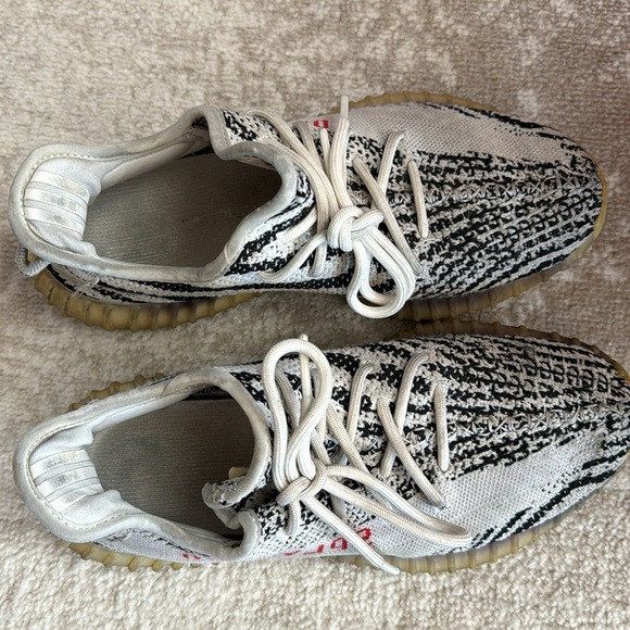Yeezys Zebra snickers authentic Size 8 includes box - Picture 2 of 10